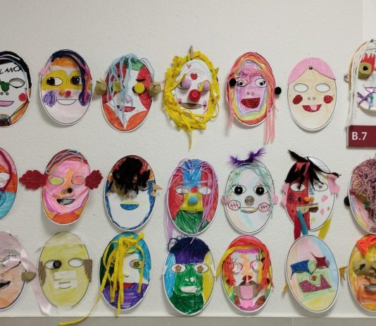 Máscaras con material reciclado